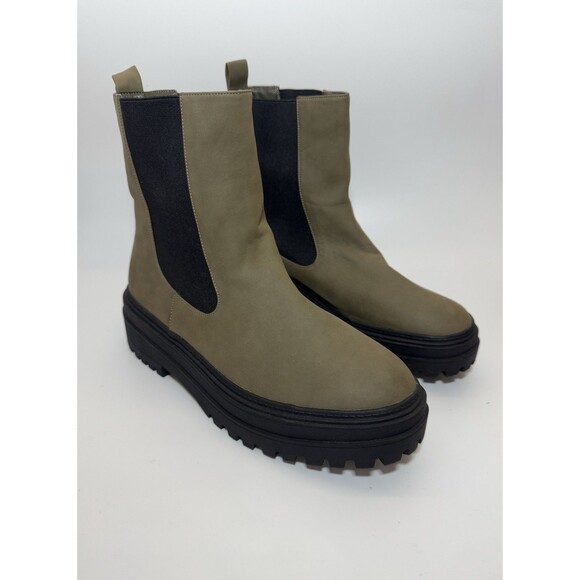 Lulus Derrie Green Olive  Faux Leather Chunky Platform  Ankle Chelsea Boots # 9 - Picture 1 of 13